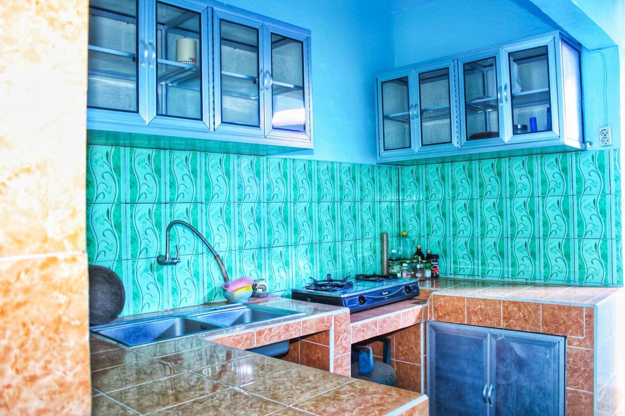 Ferienwohnung Kj Purple House Senggigi Exterior foto